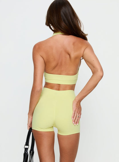 Final Form Active 4" Invisible Scrunch Shorts Lemongrass