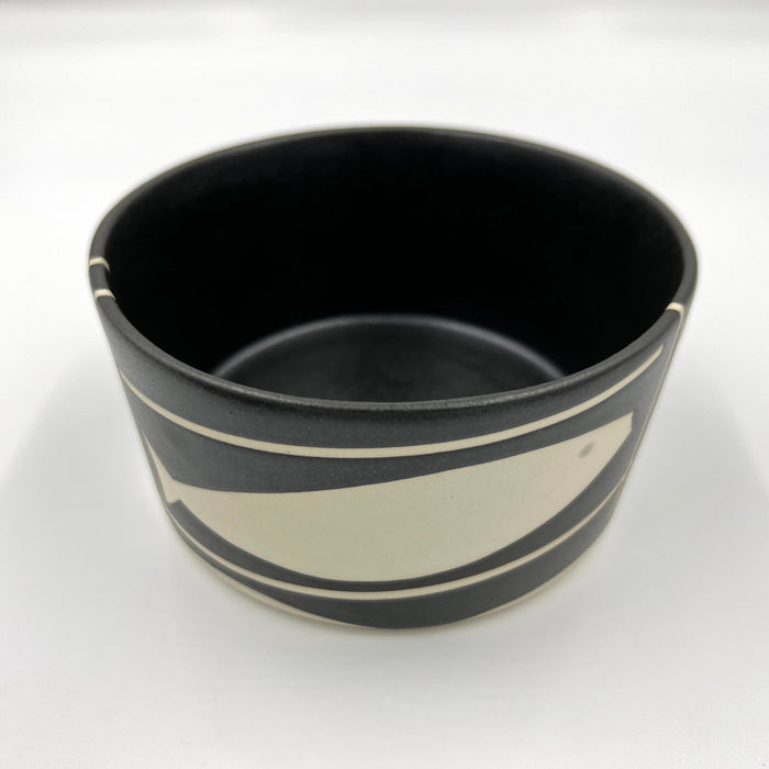 Black Bowl with Fish
