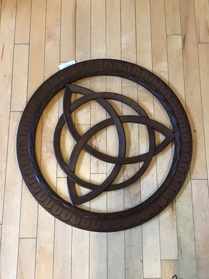 Decor - Small Round Celtic Triquetra