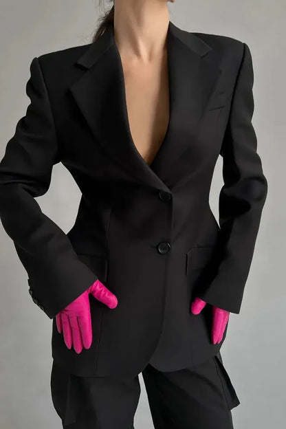 Élodie Grace – Perfect Blazer